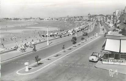 CPSM FRANCE 85 " Les Sables d'Olonne, Les quais Georges Clémenceau et Wilson".