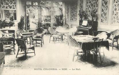 CPA FRANCE 03 " Vichy, Hôtel Colombia, le hall".