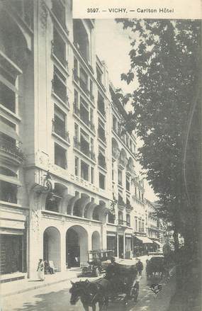 CPA FRANCE 03 " Vichy, Carlton Hôtel".