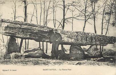 CPA FRANCE 86 "Saint Saviol, La Pierre Pèse". / MENHIR