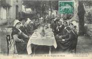 15 Cantal CPA FRANCE 15 " En Auvergne, Un repas de noce". / FOLKLORE