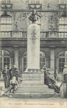 CPA FRANCE 62 " Calais, Monument de François de Guise".