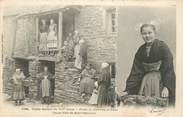 29 Finistere CPA FRANCE 29 "St Thégonnec, Jeune fille, Vieille maison du XIVème siècle, Etude de costume de Léon". / FOLKLORE