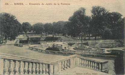 CPA FRANCE 30 "Nîmes, ensemble du jardin de la Fontaine" / CARTE EN SOIE