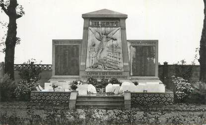 CPSM FRANCE 62 " Carvin, Monument des fusillés".