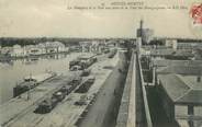 30 Gard CPA FRANCE 30 " Aigues Mortes, Les remparts et le port".