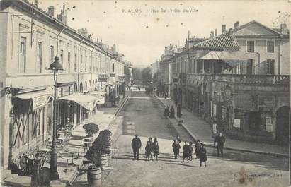 CPA FRANCE 30 " Alès, Rue de l'Hôtel de Ville".