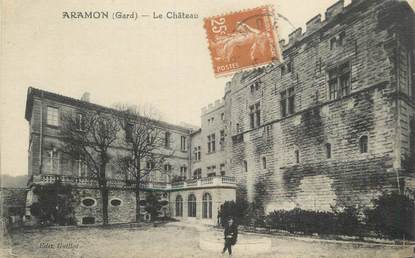 CPA FRANCE 30 " Aramon, Le château".