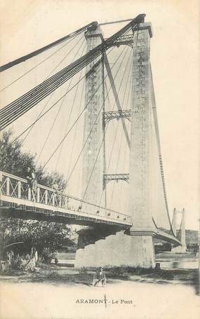 CPA FRANCE 30 " Aramon, Le Pont".