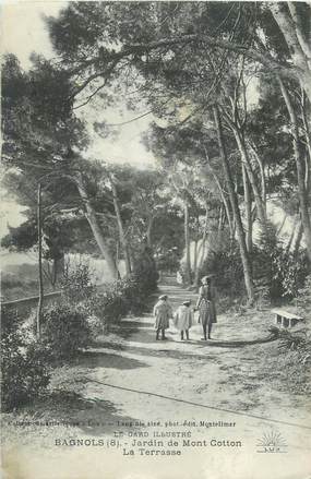 CPA FRANCE 30 " Bagnols sur Cèze, Jardin de Mont Cotton, la terrasse".