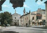 30 Gard CPSM FRANCE 30 "Barjac, L'esplanade, la fontaine et entrée de l'église".