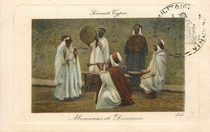 CPA ALGERIE "Musiciens et danseuse" / ORIENTALISME / SCÈNES ET TYPES 