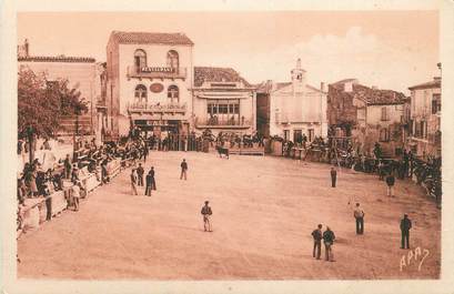 CPA FRANCE 30 " Gallargues, Place de la Mairie".