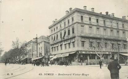 CPA FRANCE 30 "Nimes, Boulevard Victor Hugo".