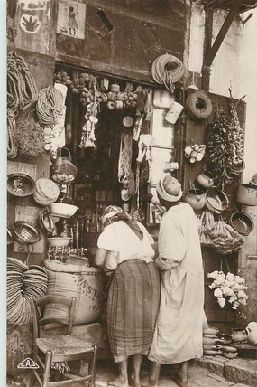 CPA ALGERIE "Biskra, Boutique arabe" / ORIENTALISME / SCÈNES ET TYPES 