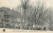 30 Gard CPA FRANCE 30 "Pont St Esprit, Grande fontaine, Cours du Midi".