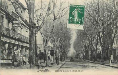 CPA FRANCE 84 "Avignon, Cours de la République".