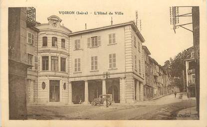 CPA FRANCE 38 " Voiron, L'Hôtel de Ville".
