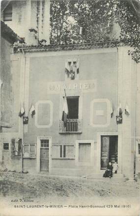 CPA FRANCE 30 " St Laurent le Minier, Place Henri Bonnaud"