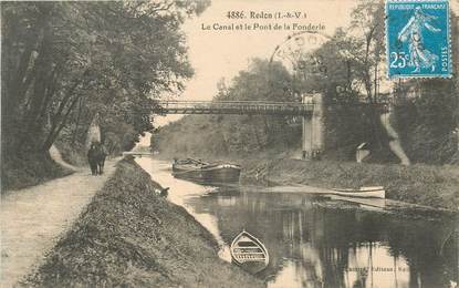 CPA FRANCE 35 "Redon, le canal et le pont de la Fonderie" / PÉNICHE / BATELLERIE