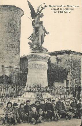 CPA FRANCE 30 " Vestric, Le monument de Montcalm devant le Château".
