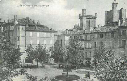 CPA FRANCE 30 " Uzès, Place de la République".