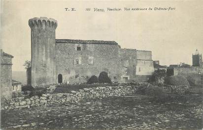 CPA FRANCE 84 "Viens, Vue extérieure du Château Fort".