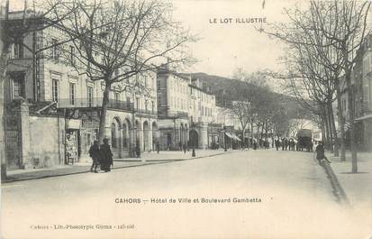 CPA FRANCE 46 " Cahors, Hôtel de Ville et Boulevard Gambetta".