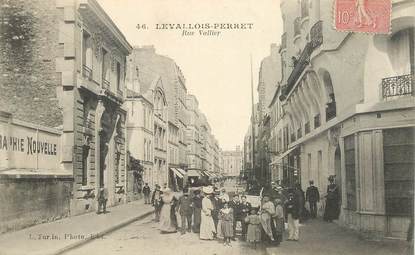 CPA FRANCE 92 "Levallois Perret, Rue Vallier"