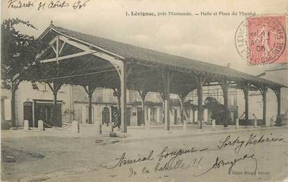 CPA FRANCE 47 " Lévignac, Halle et place du marché".