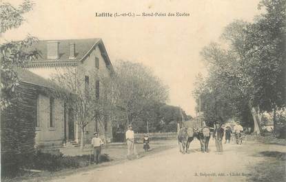 CPA FRANCE 47 " Lafitte, Rond point des écoles".