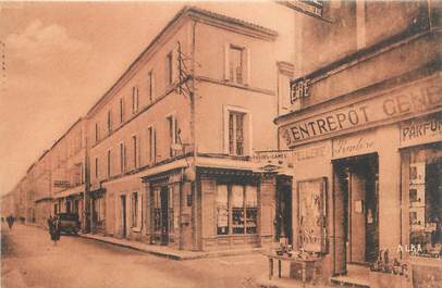 CPA FRANCE 47 " Villeneuve sur Lot, La rue des Cieutat".