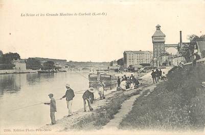 CPA FRANCE 91 "Corbeil, La Seine et les grands moulins". / PECHE