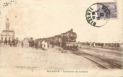 CPA TUNISIE "Bizerte, intérieur de la gare" / TRAIN