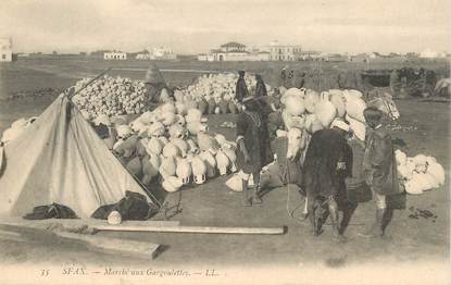 CPA TUNISIE "Sfax, le marché aux Gargoulettes"