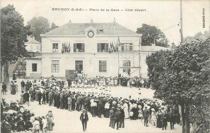 CPA FRANCE 91 "Brunoy, Place de la gare".