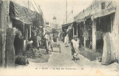 CPA TUNISIE "Sfax, la rue des Teinturiers"