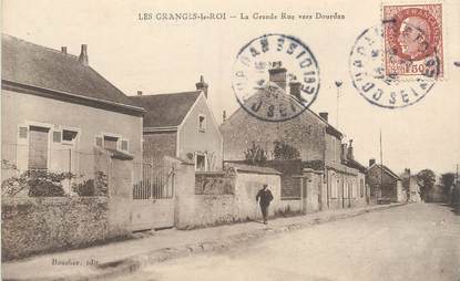 CPA FRANCE 91 " Les Granges le Roi, La grande rue vers Dourdan".