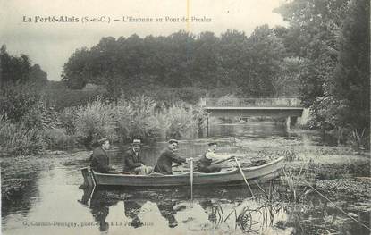 CPA FRANCE 91 " La Ferté Alais, L'Essonne au pont de Presles".