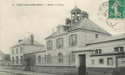 CPA FRANCE 91 "Leuville sur Orge, Mairie et écoles".