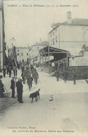 CPA FRANCE 71 "Cluny, Fêtes du millénaire de 1910, arrivée du Ministre". / FOLKLORE