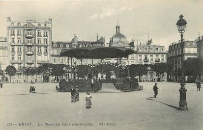 CPA FRANCE 29 " Brest, Place du Champ de Bataille".