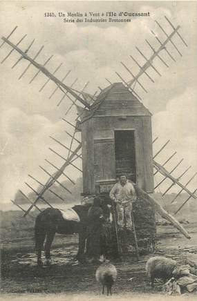 CPA FRANCE 29 " Ile d'Ouessant, Un moulin à vent".