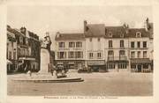 45 Loiret CPA FRANCE 45 " Pithiviers, Place du Martroi, le monument aux morts".