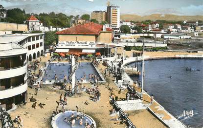 CPSM FRANCE 13 " Marseille, Promenade de la Corniche, Piscine du Palm Beach".