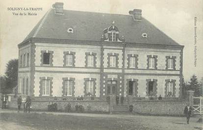 CPA FRANCE 61 "Soligny la Trappe, Vue de la Mairie".