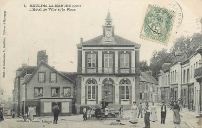 CPA FRANCE 61 "Moulins la Marche, L'Hôtel de Ville et la place".