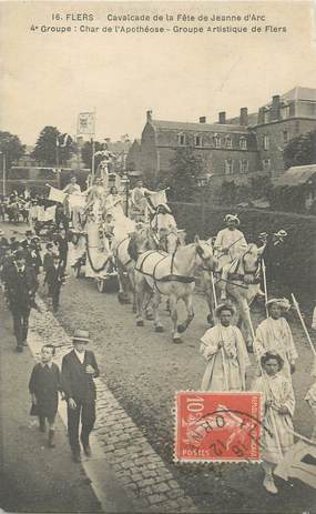 CPA FRANCE 61 "Flers, Cavalcade de la fête de Jeanne d'Arc, Char de l'Apothéose". / FOLKLORE