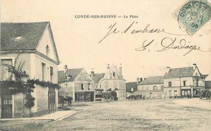 CPA FRANCE 61 "Condé sur Huisne, La place".