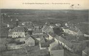61 Orne CPA FRANCE 61 "La Chapelle Montligeon, Vue panoramique du bourg".